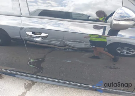 2013 Volkswagen Golf R 4-Door z USA, uszkodzony, nr VIN WVWPF7AJ0DW077807